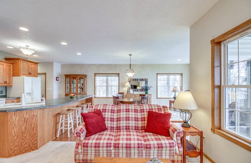 Pelican Rapids House | 267 m² House ∙ 5 bedrooms ∙ 10 guests