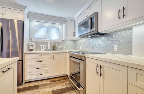 Virginia Cottage | 3 Bdrm Newly Renovated Water Front Cottage On Lake Simcoe