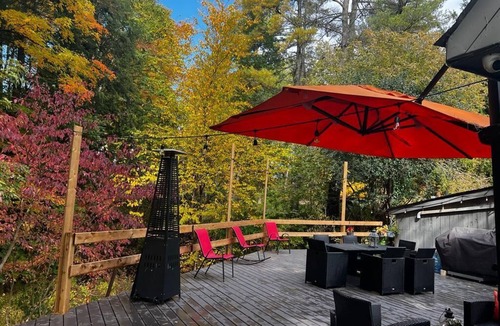Ajax House | 3 Bedroom + 4 Washroom Cottage Home on a Large Private Lot Surrounded by Trees