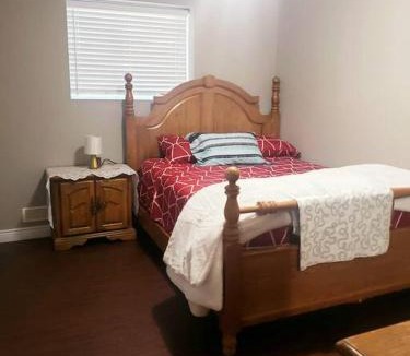 LaSalle Apartment | 3 Bedroom basement unit with Free Parking , WiFi.
