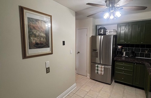 Hamilton House | 3 bedroom- Cozy Hamilton Townhouse