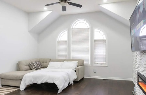 London House | 3 Bedroom Family Home Away from Home