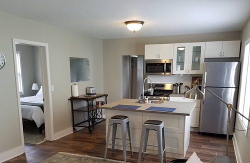 Northeast Minneapolis Apartment | 3 Bedrooms in NE Mpls Art District
