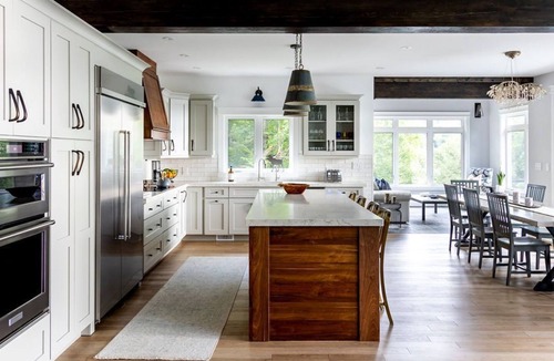 Dysart et al Cottage | 3 King Bedrooms w/3 ensuites and 7-person Hot Tub