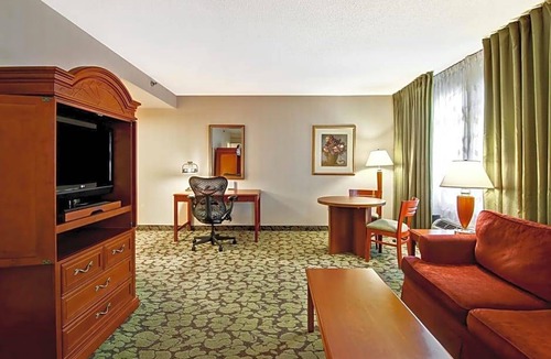 Thornhill Hotel | 3-Star Hotel ∙ Hilton Garden Inn Toronto/Markham