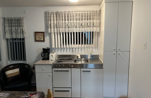 Cap de la Madeleine Apartment | 302 Suite Confort Urbain