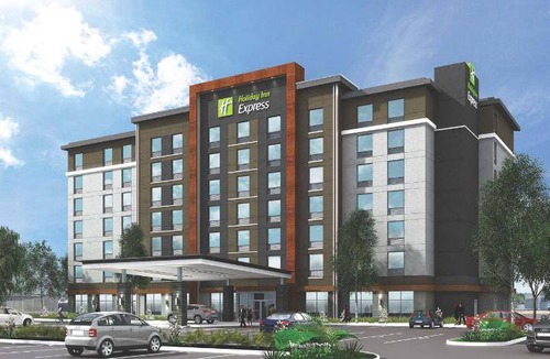 Northeast Mississauga Hotel | 39 m² Hotel ∙ 127 guests