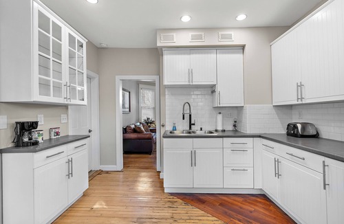 West Seventh House | 3br 2ba hse AC WiFi 3 blks to Xcel Event Center, dining,&bars 6.8 mls to airprt