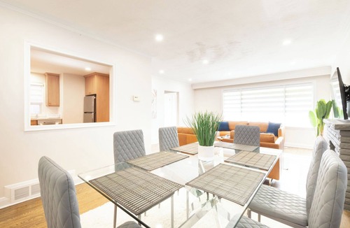 Thornhill House | 4 Bdrm/4 Bath Home with Spa Room near Yonge&Finch