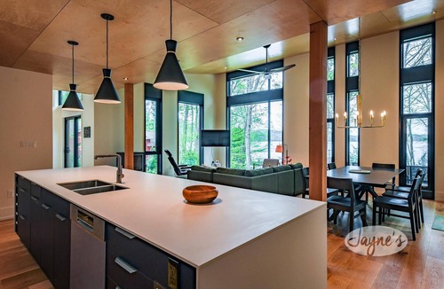 Algonquin Highlands Cottage | 4 bedroom, 2 bath, New Build! Modern! Kawagama Lake!