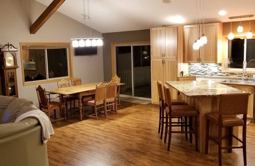 Chippewa County House | 4 Bedroom 2 Bath Lodge overlooking river bottoms with fabulous views