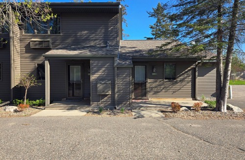 Hill City House | 4 Bedroom - 3 Bathroom Townhome with easy access to Activities