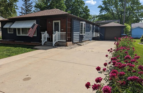 Mankato House | 4-bedroom vacation home minutes from Minnesota State University