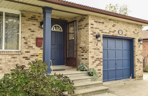 LaSalle House | 4 Bedroom Waterfront Oasis Getaway with Hot Tub