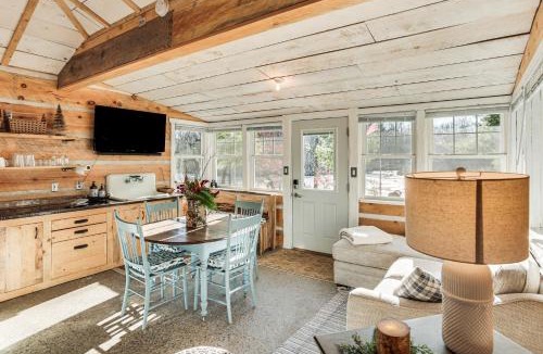 Elk River Apartment | 4 Mi to Main Street Riverfront Minnesota Cabin