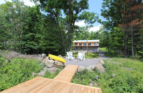 Havelock-Belmont-Methuen Cottage | 4-season retreat along the Crowe River. Tranquillity and modern comfort.