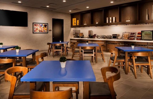 Ottawa Division Hotel | 41 m² Hotel ∙ 127 guests