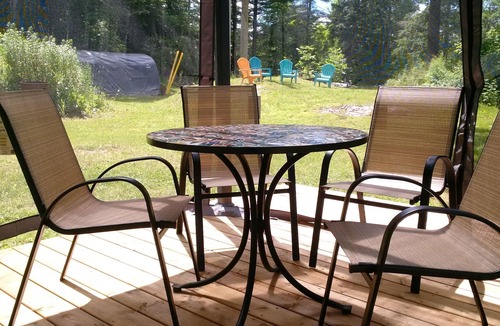 Leeds and the Thousand Islands Cottage | 43 At The Lake Sunrise Cottage