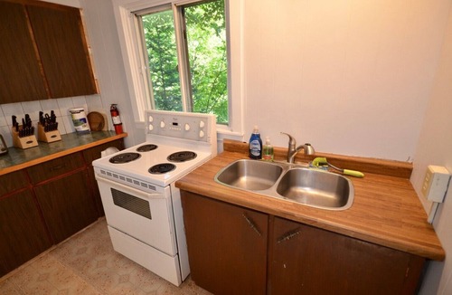 Highland Grove Cottage | 5 Bedroom Farmhouse on Baptiste Lake