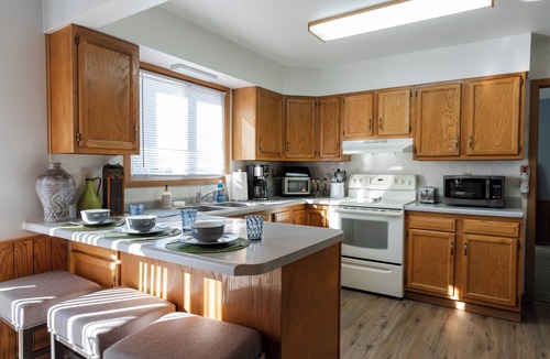Detroit Lakes House | 5 min to Lake I Self Check-In I Free Parking I W/D