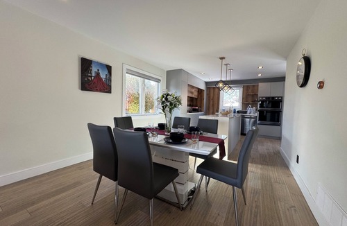 Richmond Hill House | 5-star Luxury Villa Top Location Speedy Wifi