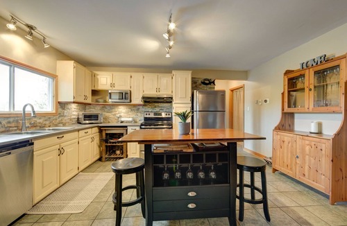 Otonabee-South Monaghan House | 5 STAR! - The jewel of the Kawarthas. short drive from Toronto!