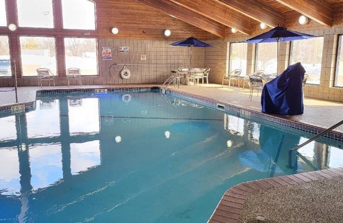 Mounds View Hotel | 50 m² Hotel ∙ 127 guests