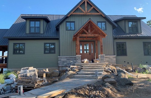 Calabogie Ski Chalet | 5000 sq ft luxury vacation home with 6 bedrooms 7 bathroom.