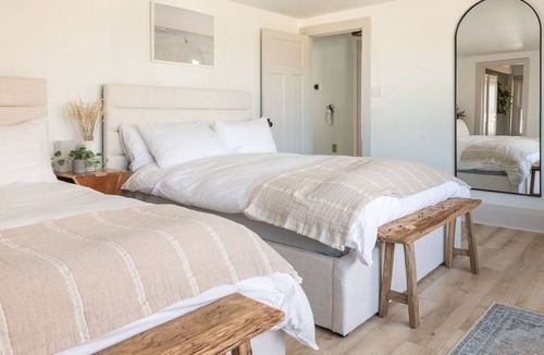 Wainfleet Villa | 5000 sqft Beach House With Private Beach, Fireplaces, Hot Tub, Peloton Gym