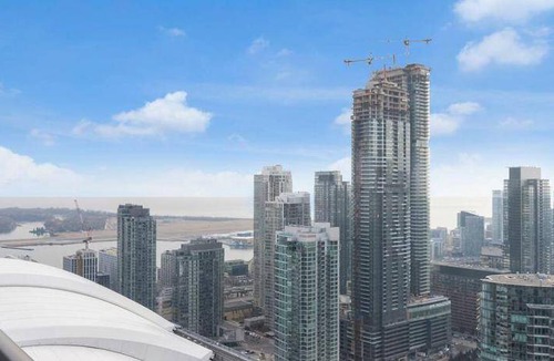 Toronto Entertainment District Apartment | 56 m² Apartment ∙ 1 bedroom ∙ 4 guests