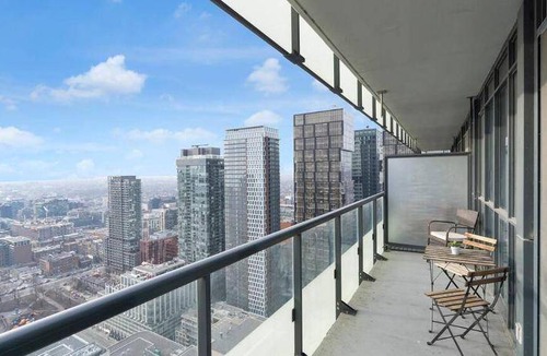 Toronto Entertainment District Apartment | 56 m² Apartment ∙ 1 bedroom ∙ 4 guests
