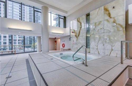 Fort York Apartment | 58 m² Apartment ∙ 2 bedrooms ∙ 4 guests