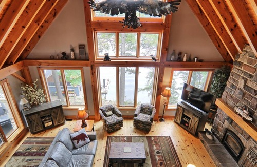 Rosseau Cottage | 5bdrm, 4bath, Boathouse, 2 bdrm Bunkie, all day sun!