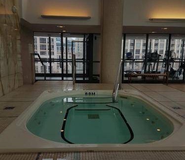 Fort York Apartment | 64 m² Apartment ∙ 1 bedroom ∙ 2 guests
