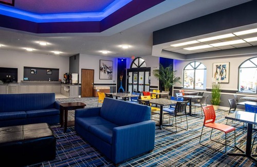 Eagan Hotel | 790 m² Hotel ∙ 5 guests