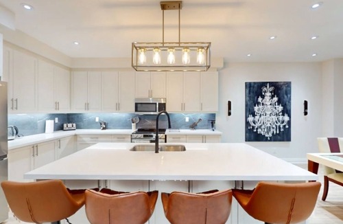 Brampton House | 7BR ~ 15 PPL ~Ultimate Luxury Family-Friendly Stay