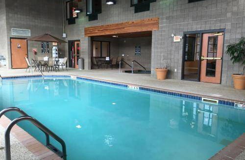 Coon Rapids Hotel | 81 m² Hotel ∙ 127 guests
