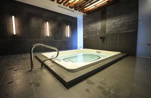 Toronto Entertainment District House | 86 m² House ∙ 3 bedrooms ∙ 7 guests