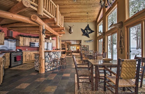 Emily House | 901 m² House ∙ 8 bedrooms ∙ 20 guests