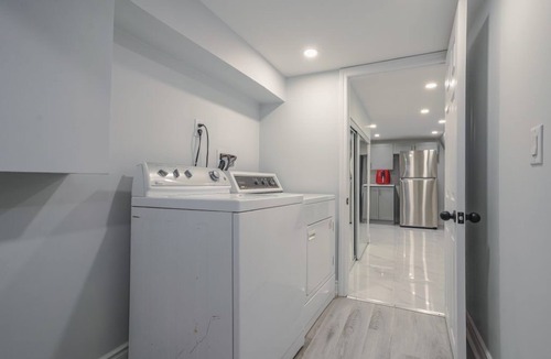 Niagara Falls Cottage | A Beautiful Home In Niagara Falls For Vacation Stay!nn