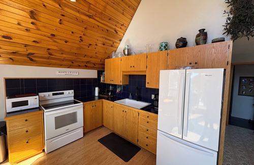 Rossport House | A-Frame Retreat in Beautiful Rossport. Minutes to Lake Superior and Hiking.