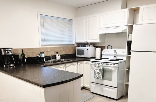 Crescent Beach House | A Hidden Gem in White Rock!