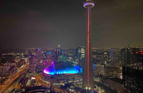 Central Waterfront Condo | A luxury condo in downtown Toronto with CN Tower View