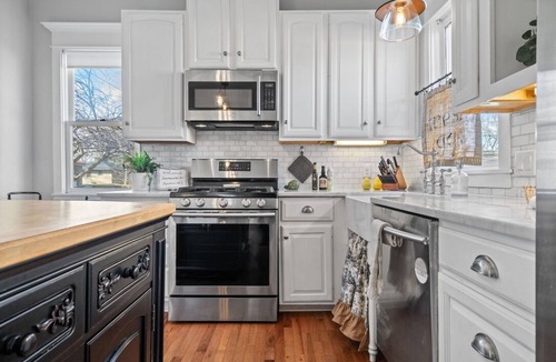 Watertown House | A meticulously restored farm house with a blend of vintage charm & modern luxury