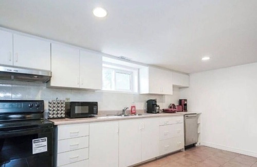 Richmond Hill House | A Modern Private Basement Suite – Richmond Hill