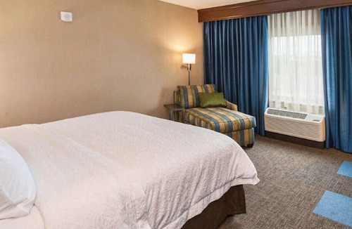 Duluth House | A Peaceful Abode Awaits! Enjoy Pool & Gym Acces