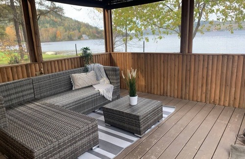 Degelis Cabin | A Peaceful Waterfront Escape | La Perle du Lac