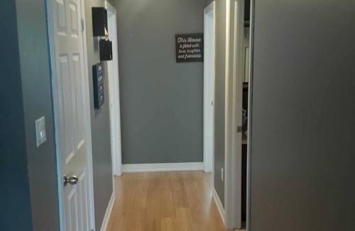 Brantford House | A pristine 3-bedroom townhouse
