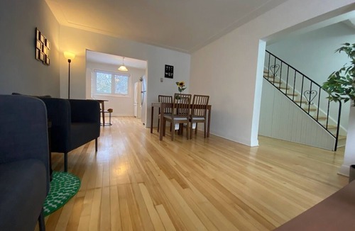 Ottawa Division House | A Room near Ottawa Downtown