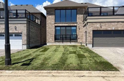 Port Hope House | Absolutely Stunning prestigious Penryn golf & country club Lake Ontario facing